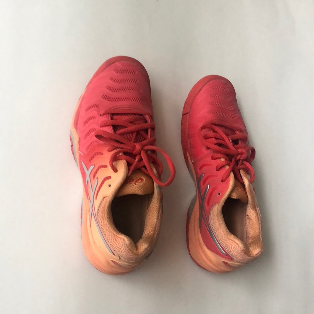 Girls ASICS tennis sneakers